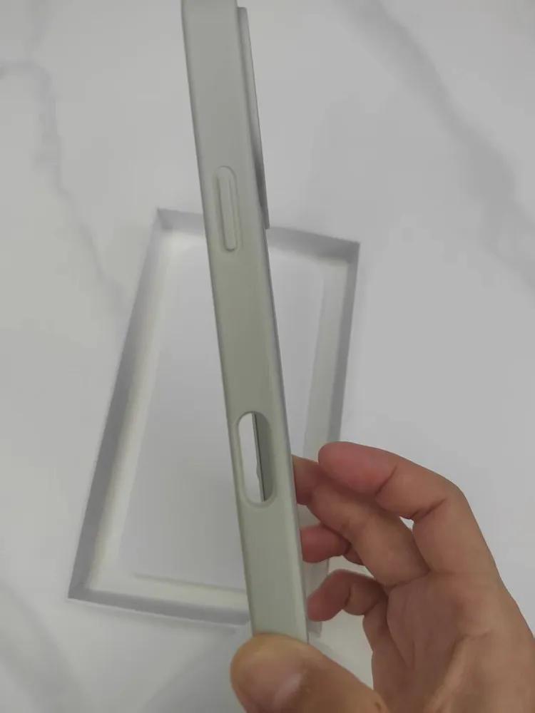 Чехол RIMOWA для iPhone 17 Pro Max титановый