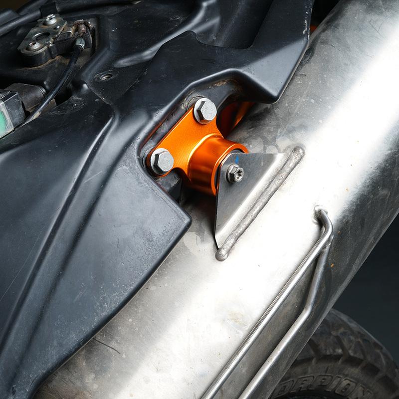 For KTM 690 Enduro R 690 SMC R 2014-2021 Motorcycle Exhaust Pipe Bracket 690 Enduro R SMC R 2014 2015 2016 2017