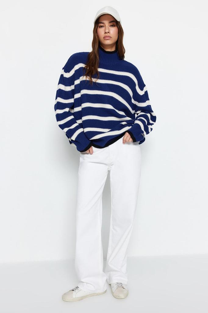 Women's Fashionable Stylish Sweater Black Wide Pattern Striped Knitwear Sweater