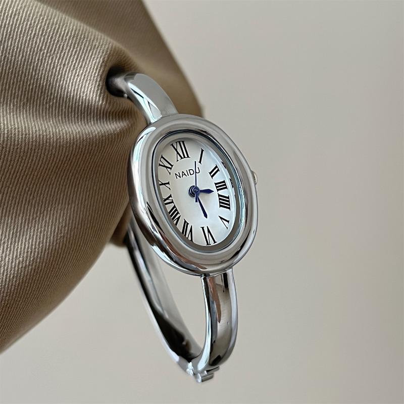 Ancient European Oval Bracelet Watch Fashion Small Dial Premium Women's Watch