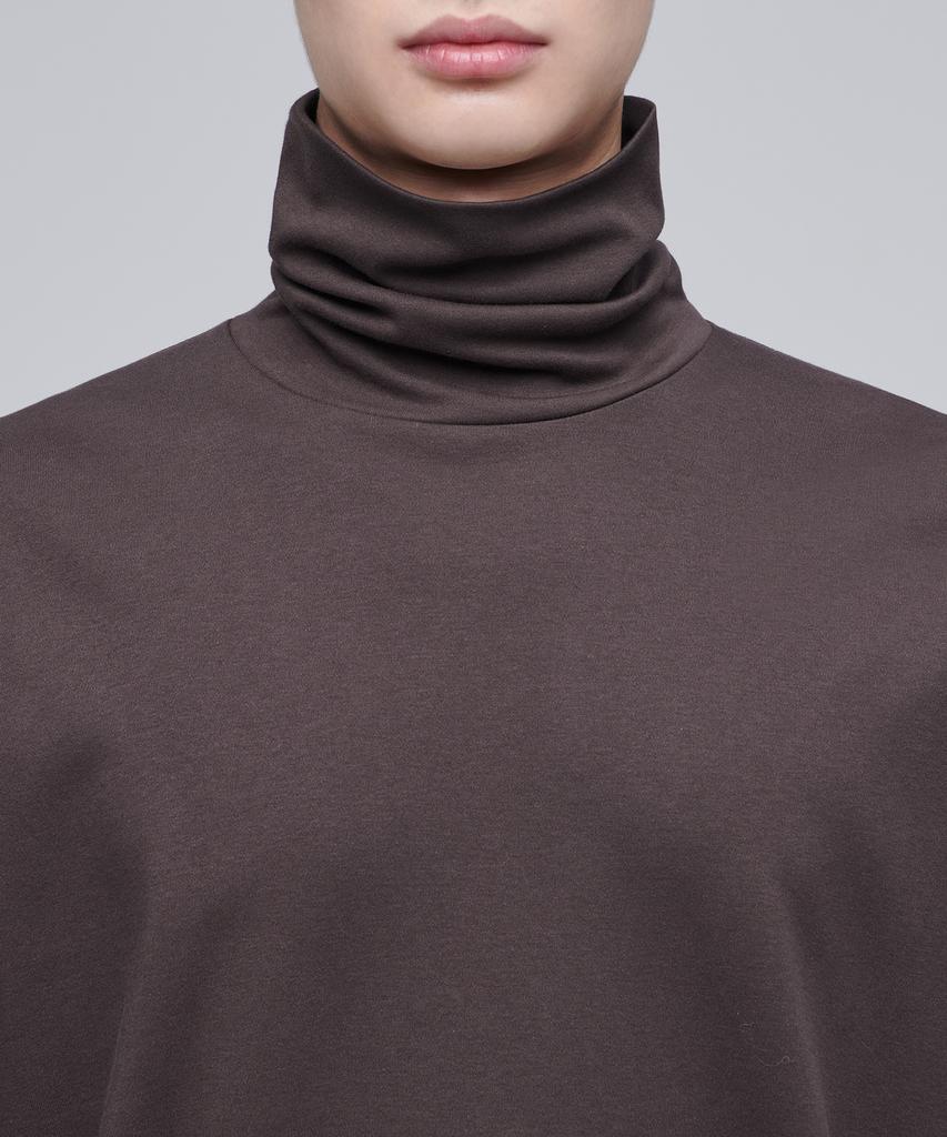 MUSINSA STANDARD Relaxed Turtleneck Long Sleeve T-Shirt [Dark Brown]