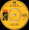 7inch Record STAPLE SINGERS - City In The Sky / That's What Frien STXS2001 Stax 1974 UK Soul/Funk Used