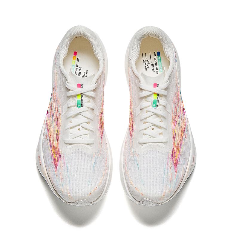 Anta Пульс в зоне 2 90 Низкие беговые кроссовки Женские Papyrus White/Fluorescent Mango Orange/Palace Purple 122625579-5