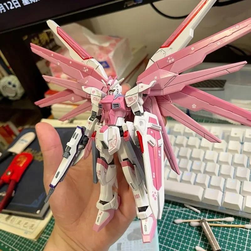 Новый HG 1/144 ZGMF-X10A Freedom Freshman Ver Схема окраски «Цветок сакуры» Модель для сборки меха Аниме Фигурки Действия Красивый Подарок