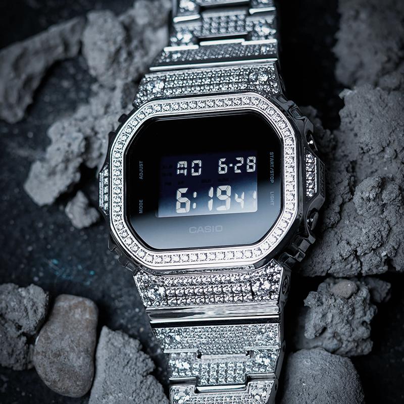 CASIO Customized watch modified series small square series diamond Quartz Steel Strap same style for men and women black di DW-5600BB