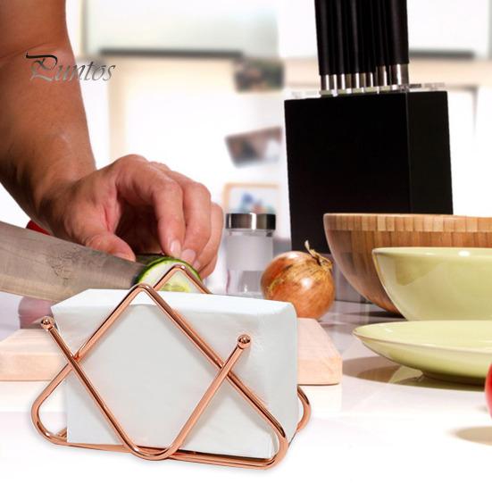 Железный держатель для бумажных полотенец Треугольная форма Нержавеющая сталь Большая емкость Полированная без деформации Бар Офисный кухонный стол Держатель для салфеток Диспенсер для салфеток