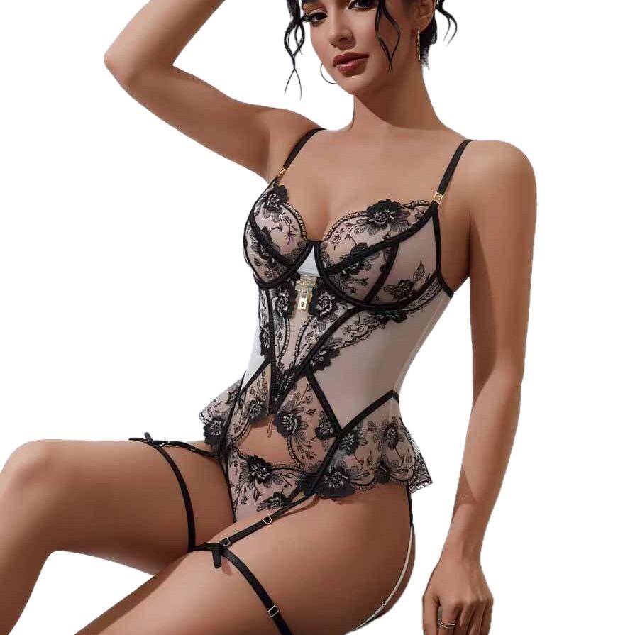 Sexy and sexy temptation mesh perspective thin lace underwear three-piece set