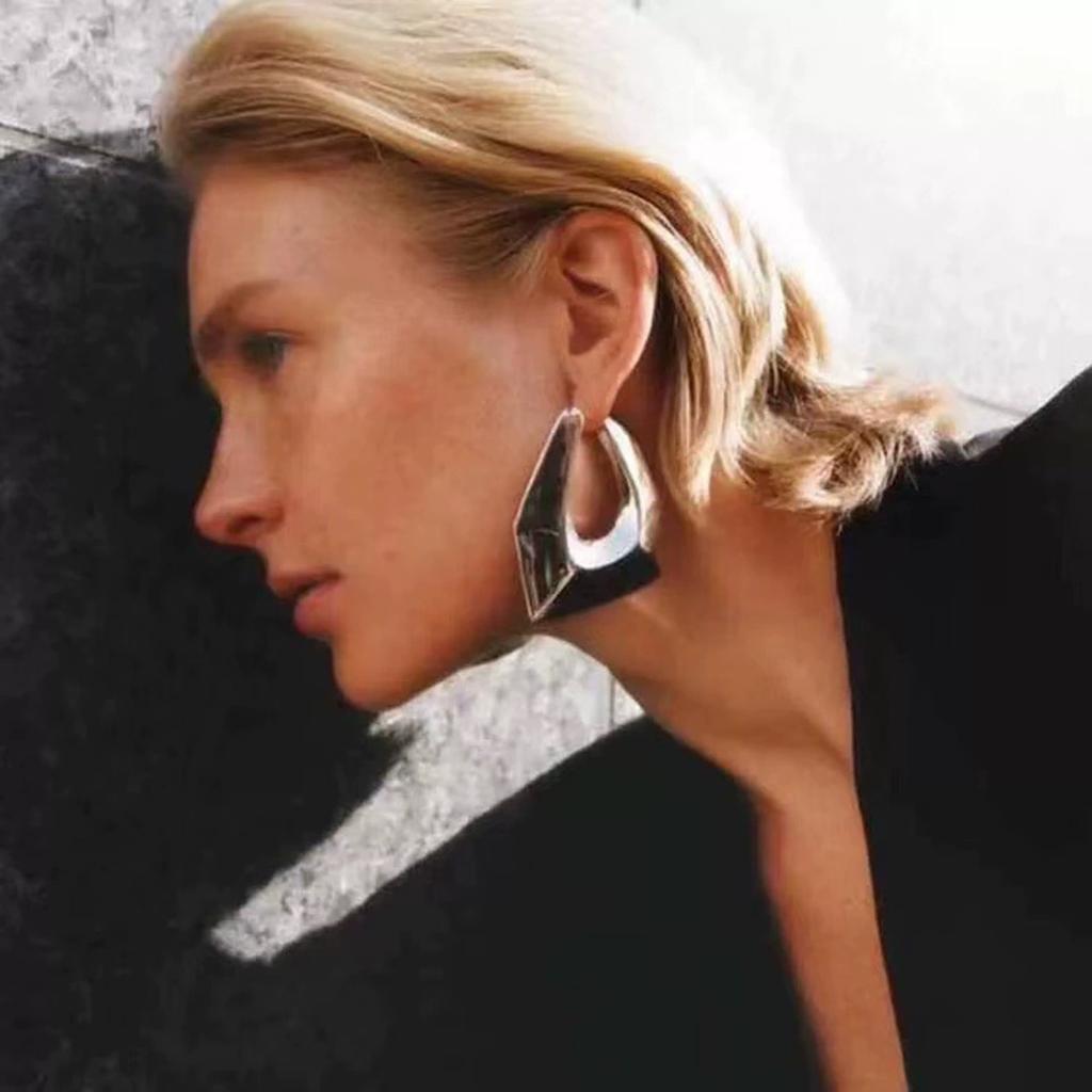 Преувеличенные серьги геометрической формы с неровными линиями из металла, треугольные ромбовидные, с высоким чувством стиля, уникальные ретро серьги-гвоздики