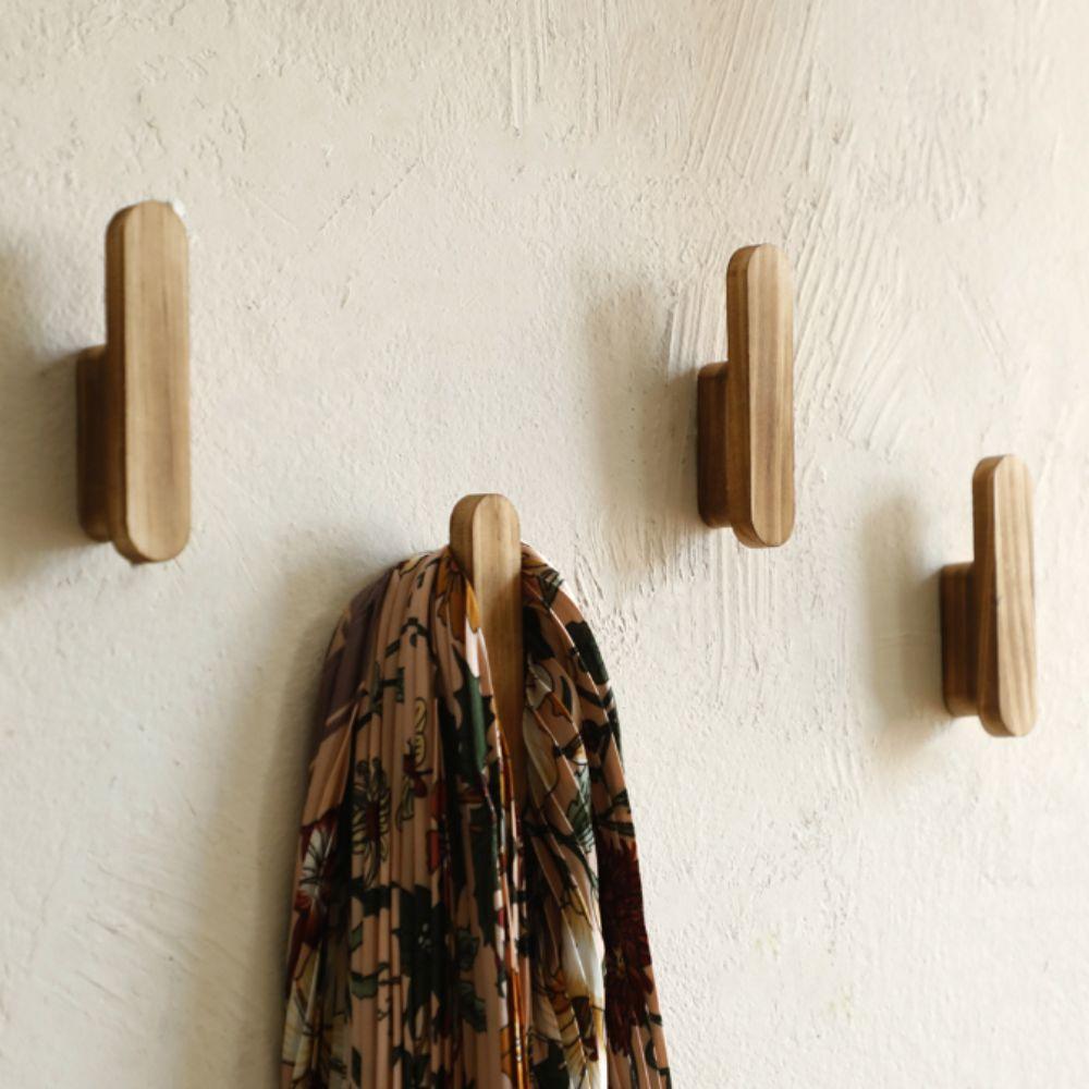 Solid Wood Wall Door Back Shelf Bohemian Style Rustic Wooden Wall Hook Simple Style Creative Design Hanging Decorations