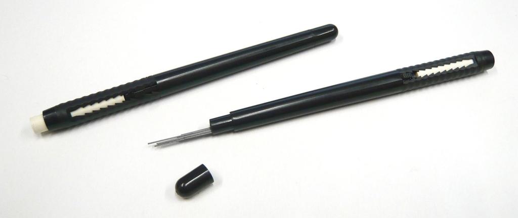 2 шт. в упаковке: тонкий пенал из коровьей кожи, коричневый, с ластиком в форме ручки, черный и латунные детали в европейском стиле, набор выдвижных механических карандашей, белый ASCMC46B-NXS-W-2