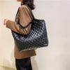 Chic Soft Pu Leather Tote Bag For Women 2023 Vintage Handbag With Inner Pocket