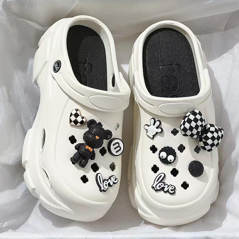 Super thick sweating dog hole shoes women's 2 platform beach shoes to increase the height and cool slippers to wear outside