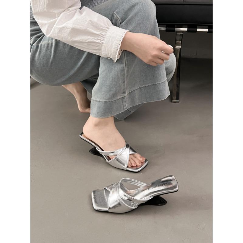 Niche High-end Women's Slippers Women's Summer Wear New High Heels Temperament Thick Heel Sandals