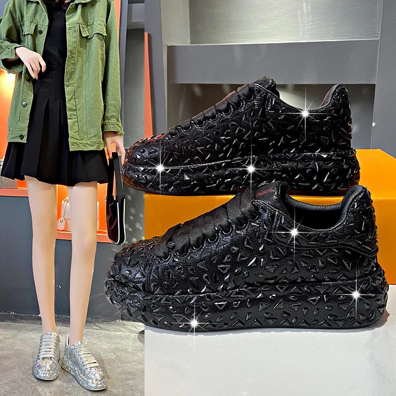 Весенняя мода роскошные вулканизированные туфли со стразами новые женские кроссовки на платформе со шнуровкой для прогулок на открытом воздухе
