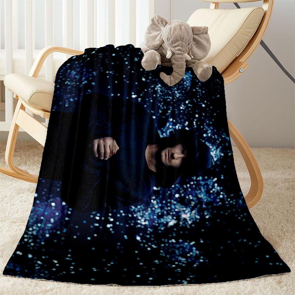 Man Black White Blanket Comfortable Suitable for Office Chair Livingroom Picnics All-Season Use Digital Print Gifts For Family Or Friends