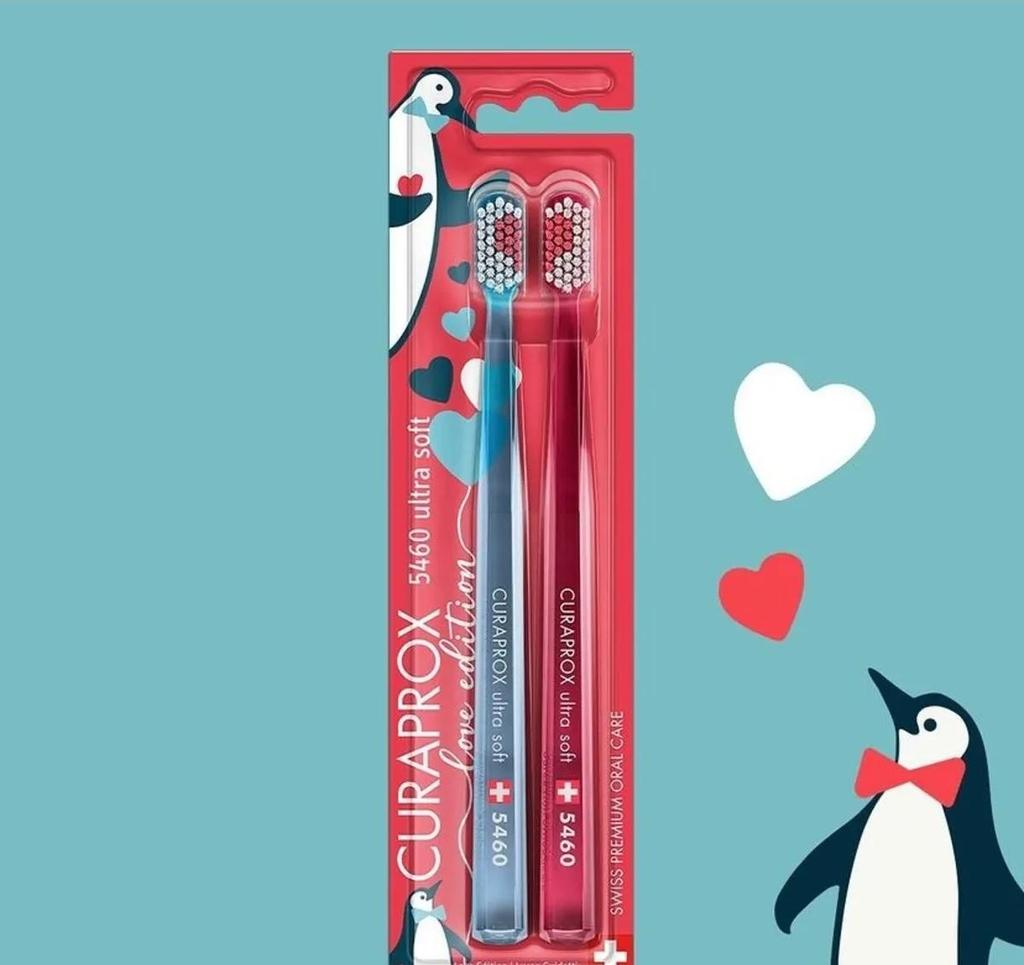 Curaprox 5460 Ультрамягкая зубная щетка Love Edition, набор из 2 шт.