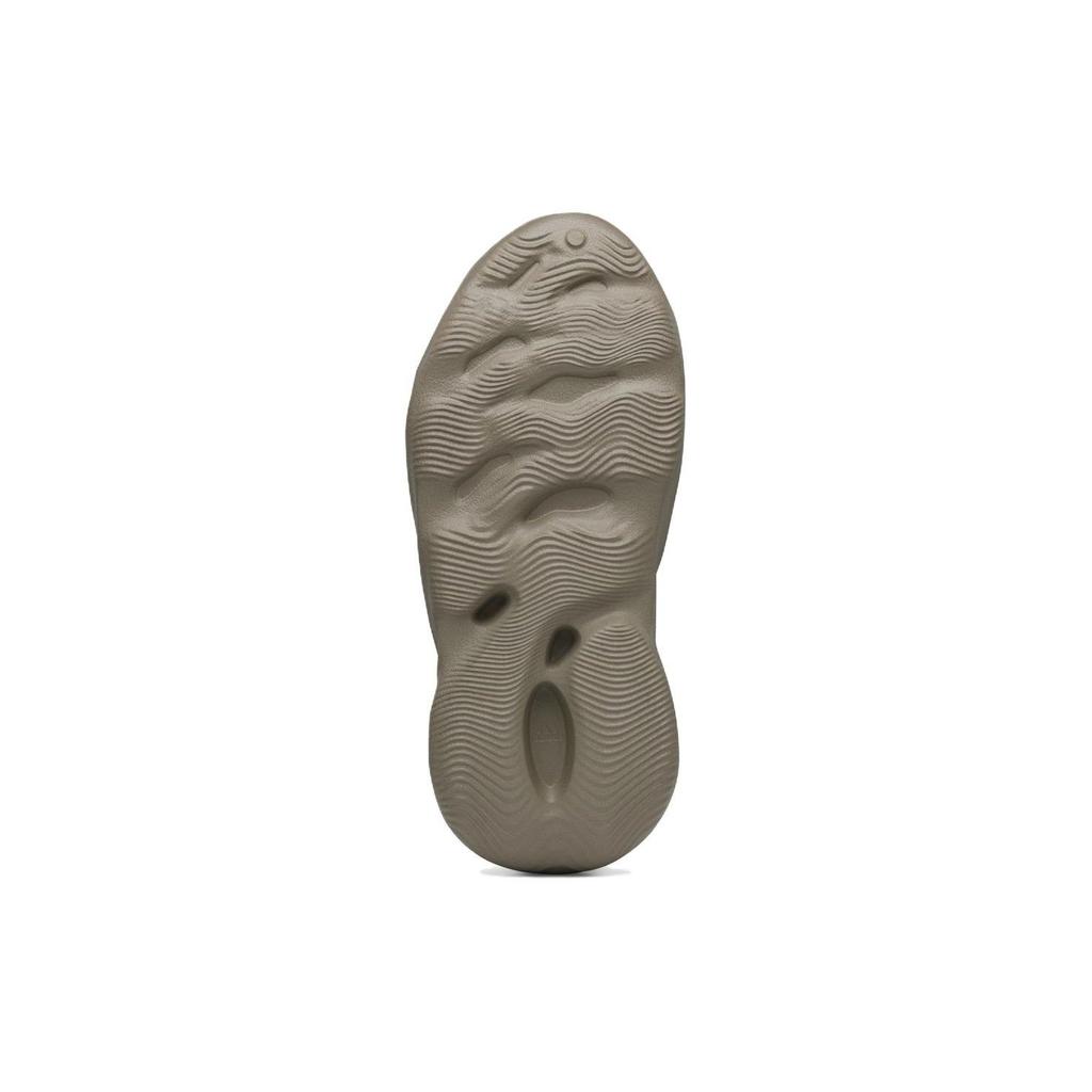 adidas Кроссовки унисекс Yeezy Foam Runner Stone Taupe Tan ID4752