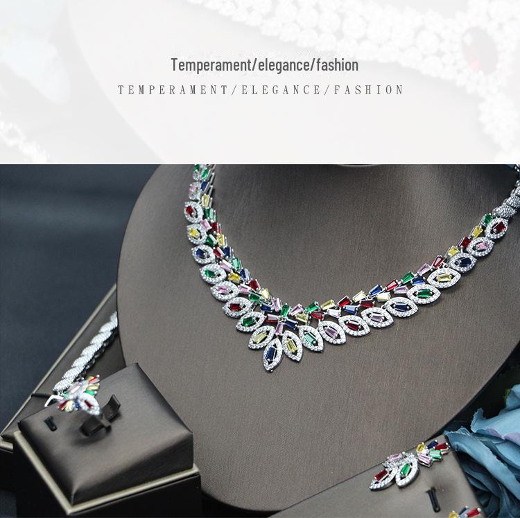 «Комплект свадебных украшений»: Цирконовое ожерелье, серьги и кольцо для банкетного платья