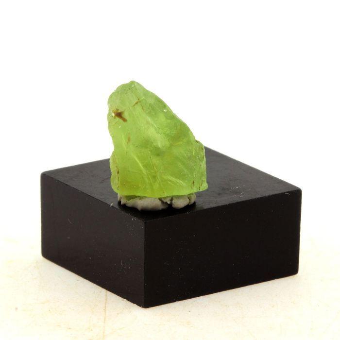 Pierres et Minéraux. Peridot. 7.01 ct. Skardu District, Baltistan, Pakistan.