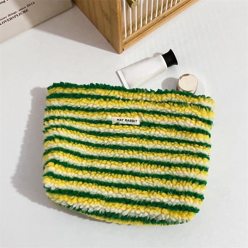 Новый красочный полосатый плюшевый клатч, косметичка для макияжа, портативная косметичка, сумка для туалетных принадлежностей, дорожный органайзер для макияжа на открытом воздухе