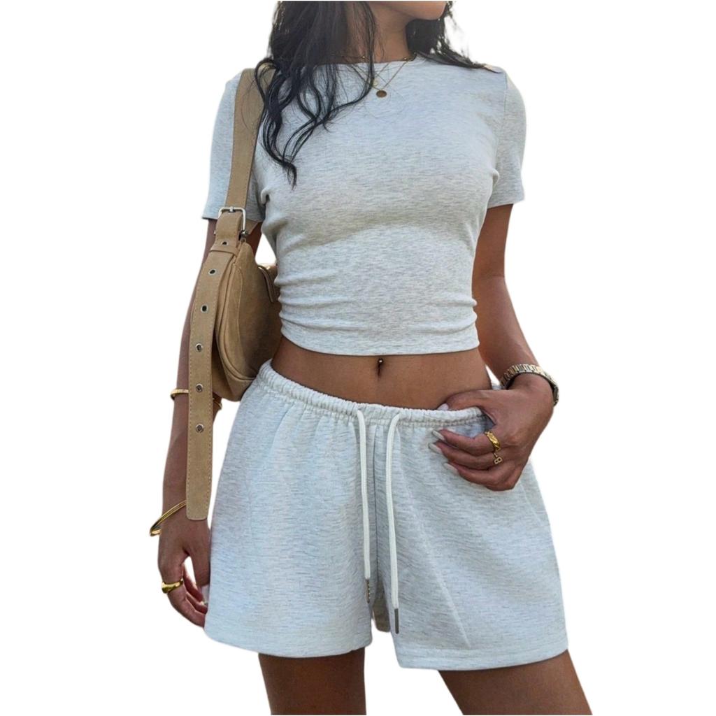 Модный женский повседневный костюм: топ и брюки