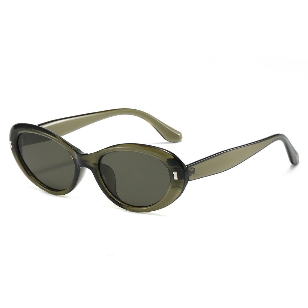 Simple oval cat eye white frame sunglasses women's trendy high-end street shooting seaside UV protection sunglasses