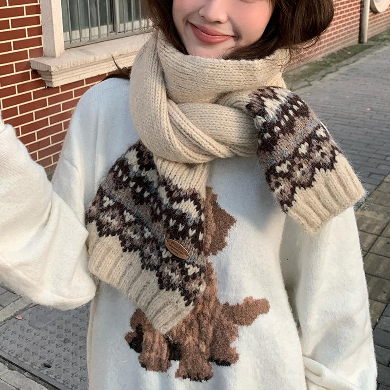 Christmas Scarf Women's Korean Version Retro Knitted Versatile Thick Autumn and Winter Warm Student Couple Scarf