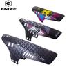 ENLEE Mountain Bike Fender, Carbon Fiber Grain Color DH Downhill Mountain Bike Saddle Universal Mud Removal Tile