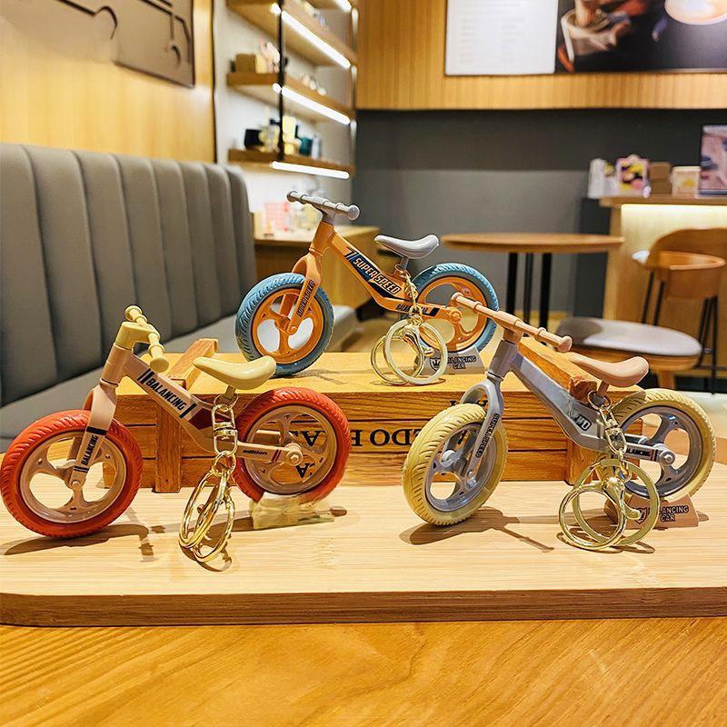Милый брелок-велосипед из сплава и пластика для рюкзаков и в качестве подарка для пар
