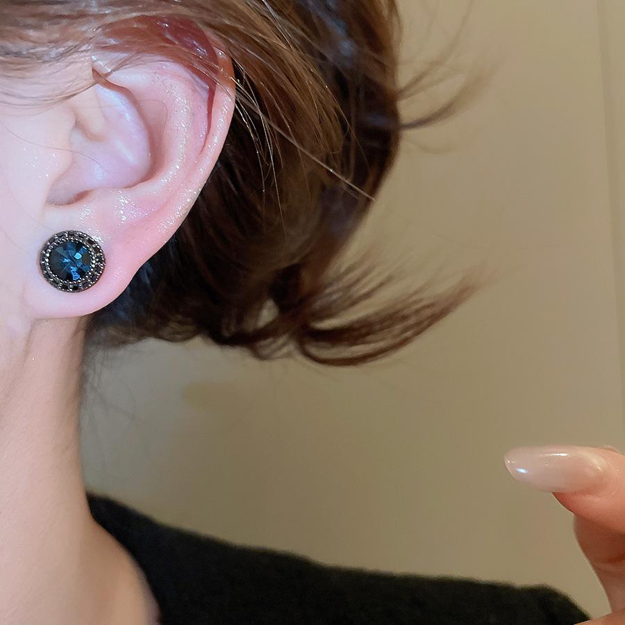 Серьги-гвоздики геометрические круглые с цирконами "Серебряная игла" - Высококачественные, простые, универсальные, ретро-модные украшения