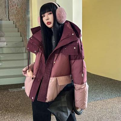 Контрастная цветная куртка из пуха белого гуся женская короткая 2025 зимняя утолщенная модная маленькая холодостойкая куртка-пуховик прилив