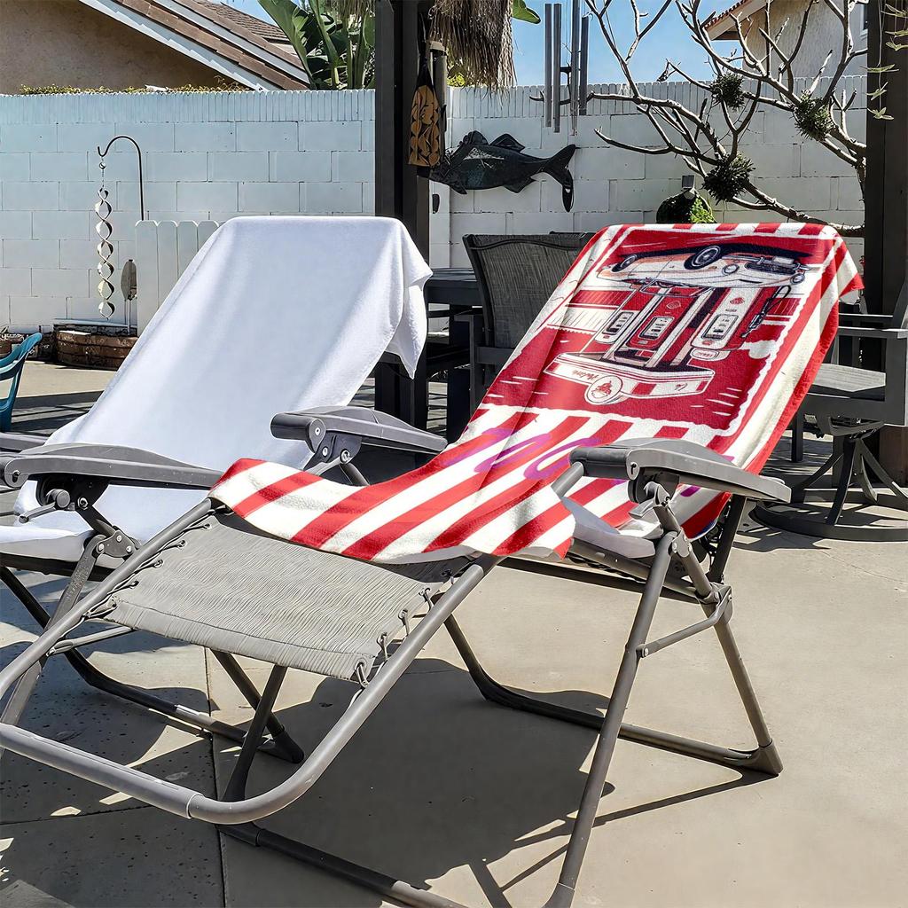 1pc Classic Convertible at Retro Gas Station - La Dolce Vita Vintage Style 2D Printed Microfiber Beach Towel, quick dry super