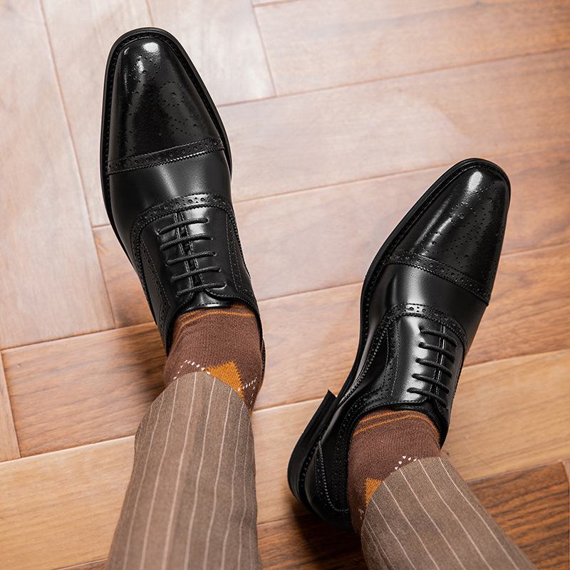 Новые осенние мужские кожаные деловые оксфорды броги — модные, дышащие, готовые к свадьбе.