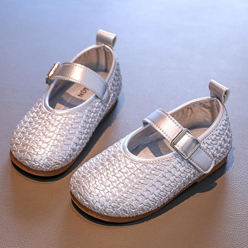 Простые модные туфли для девочек в стиле принцессы, модные плетеные детские повседневные кожаные туфли с круглым носком, универсальные детские школьные туфли на плоской подошве, мягкие.