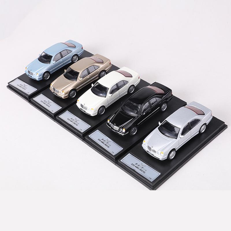Тень 1:64 Коллекция моделей автомобилей из сплава Mercedes-Benz E55 AMG W210