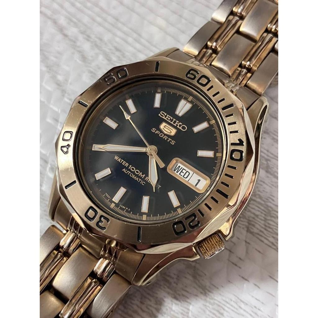 Б/у SEIKO 5 SPORTS (автоматический, прозрачная задняя крышка) в хорошем рабочем состоянии. (Ремешок стороннего производителя).