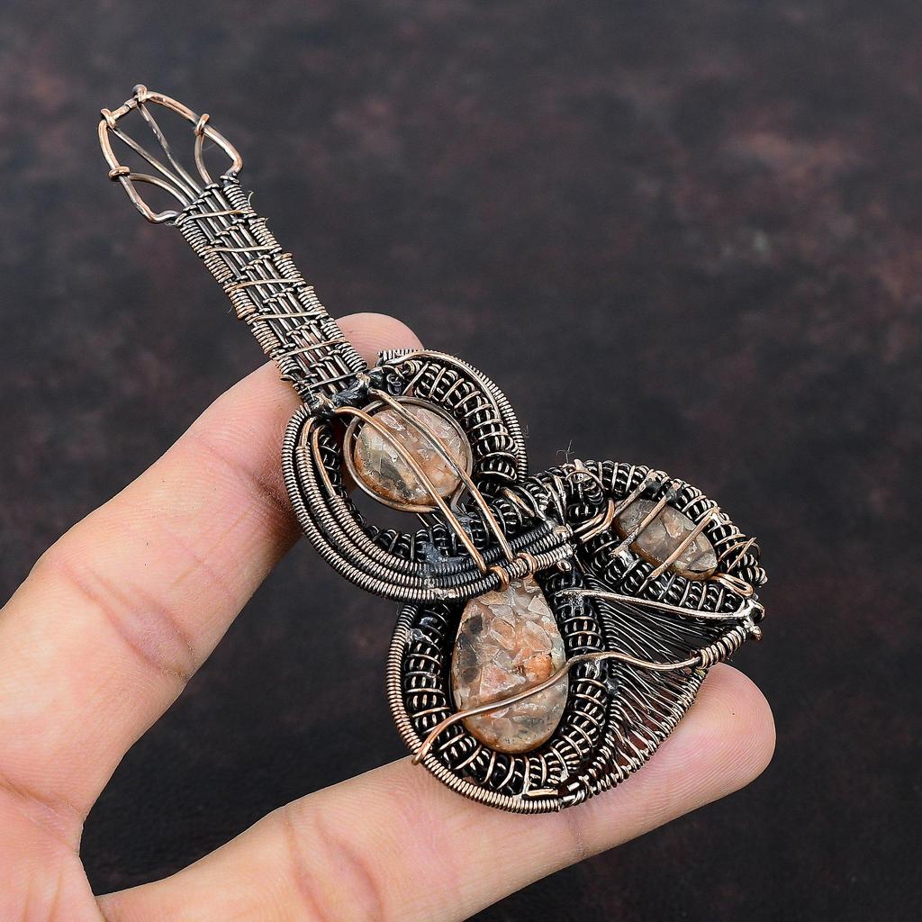 Подвеска Sunstone, медная проволочная обертка, подвеска из натурального драгоценного камня, проволочная обертка, ювелирное изделие ручной работы, подвеска в виде гитары, медные ювелирные изделия, подарок для нее