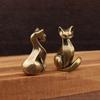 Фигурка кошки из латуни, Винтажная латунная скульптура, Настольное ремесло, Маленький орнамент, Статуэтка кошки для дома/офиса, Декор для дома
