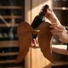 Креативная металлическая скульптура Винная полка Декоративное Железное Искусство Держатель для винных бутылок Настенное исполнение в форме ангельских крыльев для домашнего бара