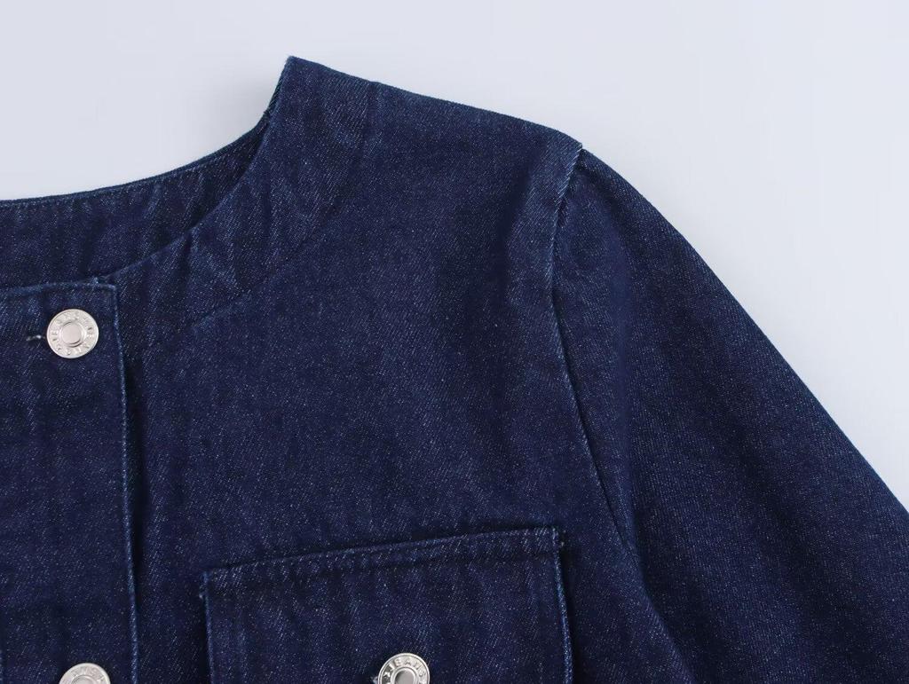 Весна 2025 Женский комплект в европейском и американском стиле: куртка с карманами и шорты