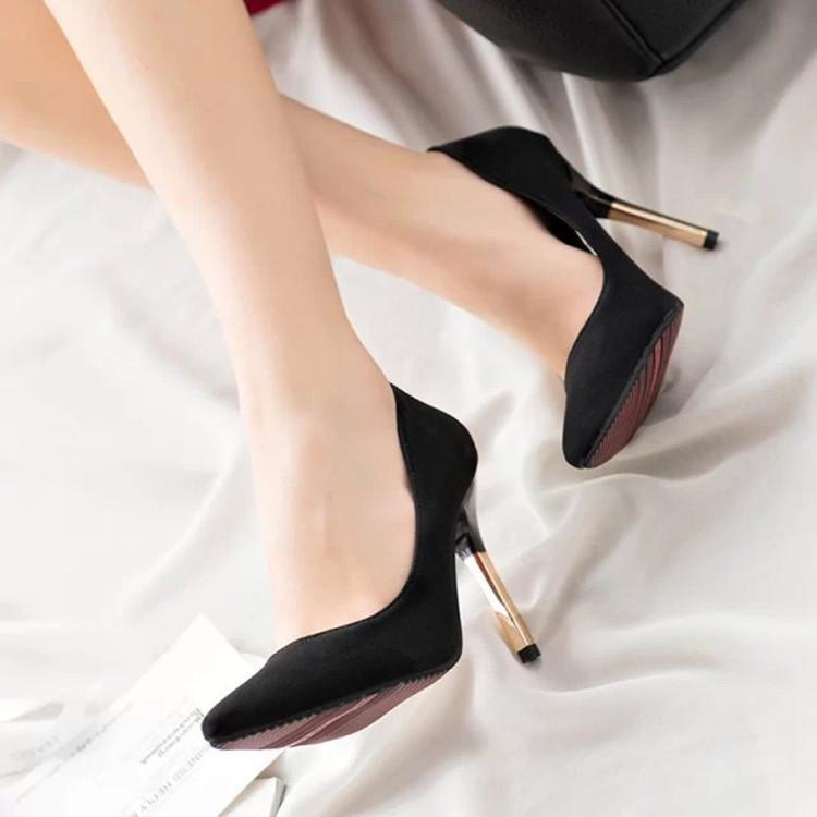 Ladies Fashion Pumps With Slipon Design And Reinforced Rubber Sole For Spring And Autumn