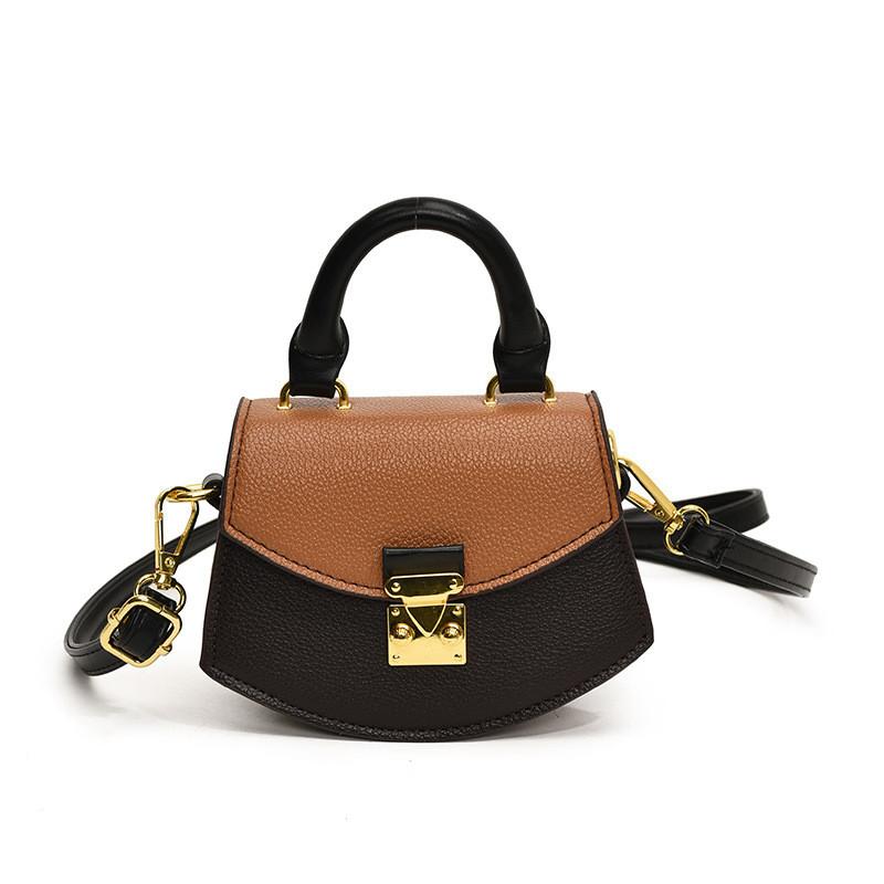 Adorable Mini Shoulder Bag For Kids Featuring Trendy Geometric Design And Stylish Colors