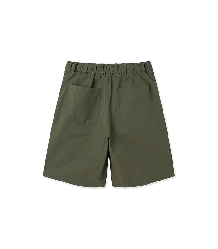 BLACKBROWN Double-Pleated Elastic Shorts [Khaki]