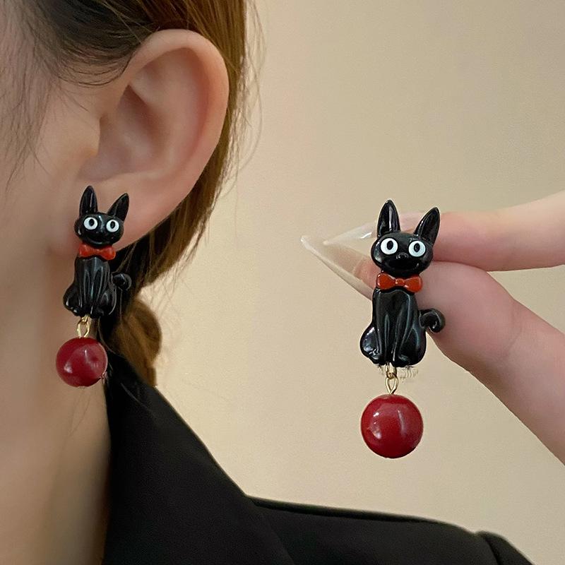 Sweet Cool Cartoon Black Cat Earrings Fashionable Women Personality Temperament Red Pearl Pendant Earrings Simple High-End