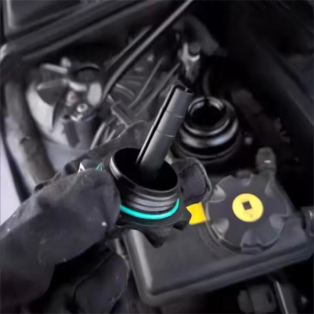 Крышка бачка гидроусилителя руля 32416851332 для BMW E36 E46 E90 325i 330i