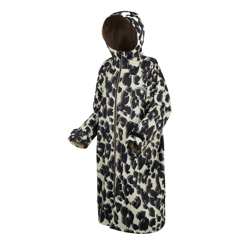 Regatta Unisex Adult Changing Leopard Print Robe