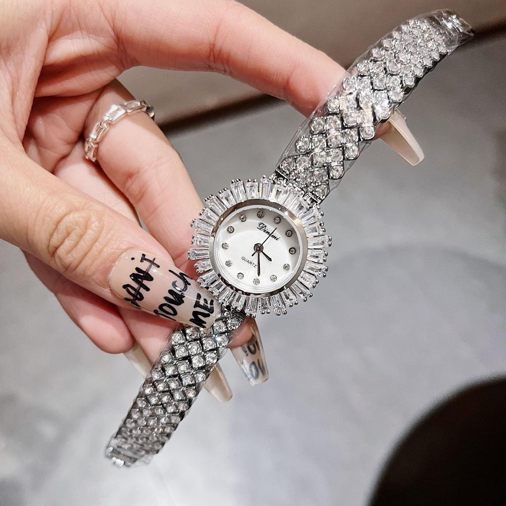 Новые легкие роскошные женские часы Baby's Breath с перламутровым циферблатом и браслетом, полные бриллиантов, темпераментные кварцевые часы для женщин