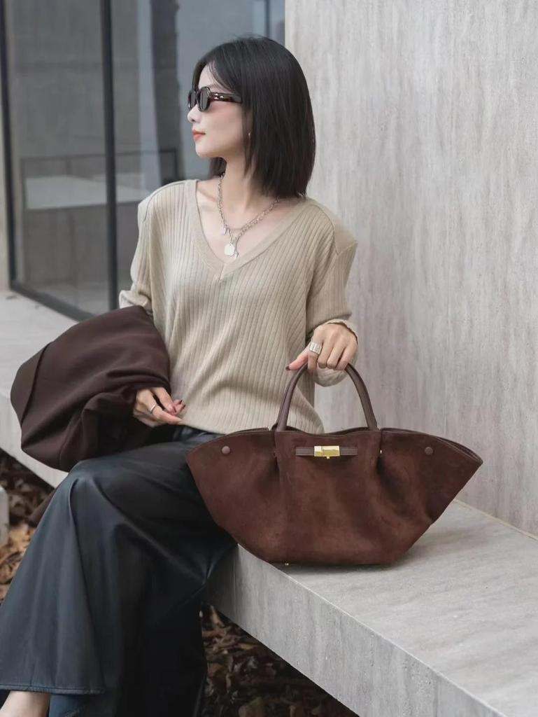 Vintage-Style Folding Basket Tote: Large Capacity Cowhide Bag for Women