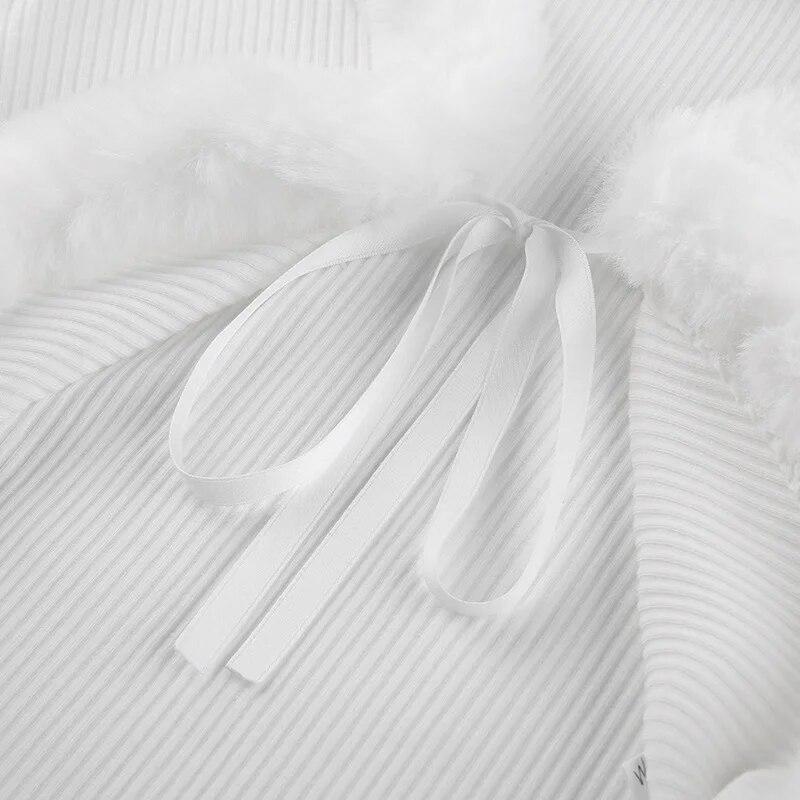 Белая укороченная футболка с длинными рукавами и разрезом в рубчик на шнуровке, осенняя сексуальная повседневная футболка с v-образным вырезом, женская футболка с перьями