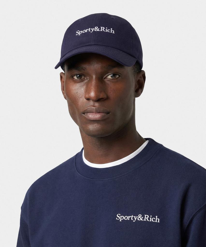 Кепка SPORTY&RICH с логотипом Serif, темно-синяя R265Aoh001